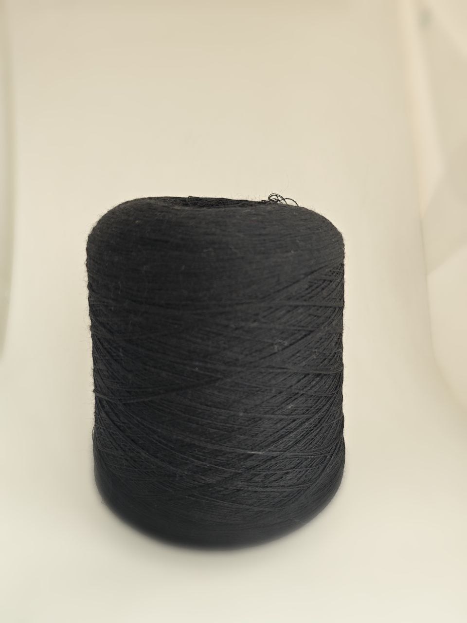 пряжа меринос «Мгла» (2400м/100гр) - интернет-магазин итальянской бобинной пряжи БОБИНА.РФ пряжа меринос «Мгла» (2400м/100гр) купить по выгодным ценам в магазине пряжи из Италии БОБИНА.РФ