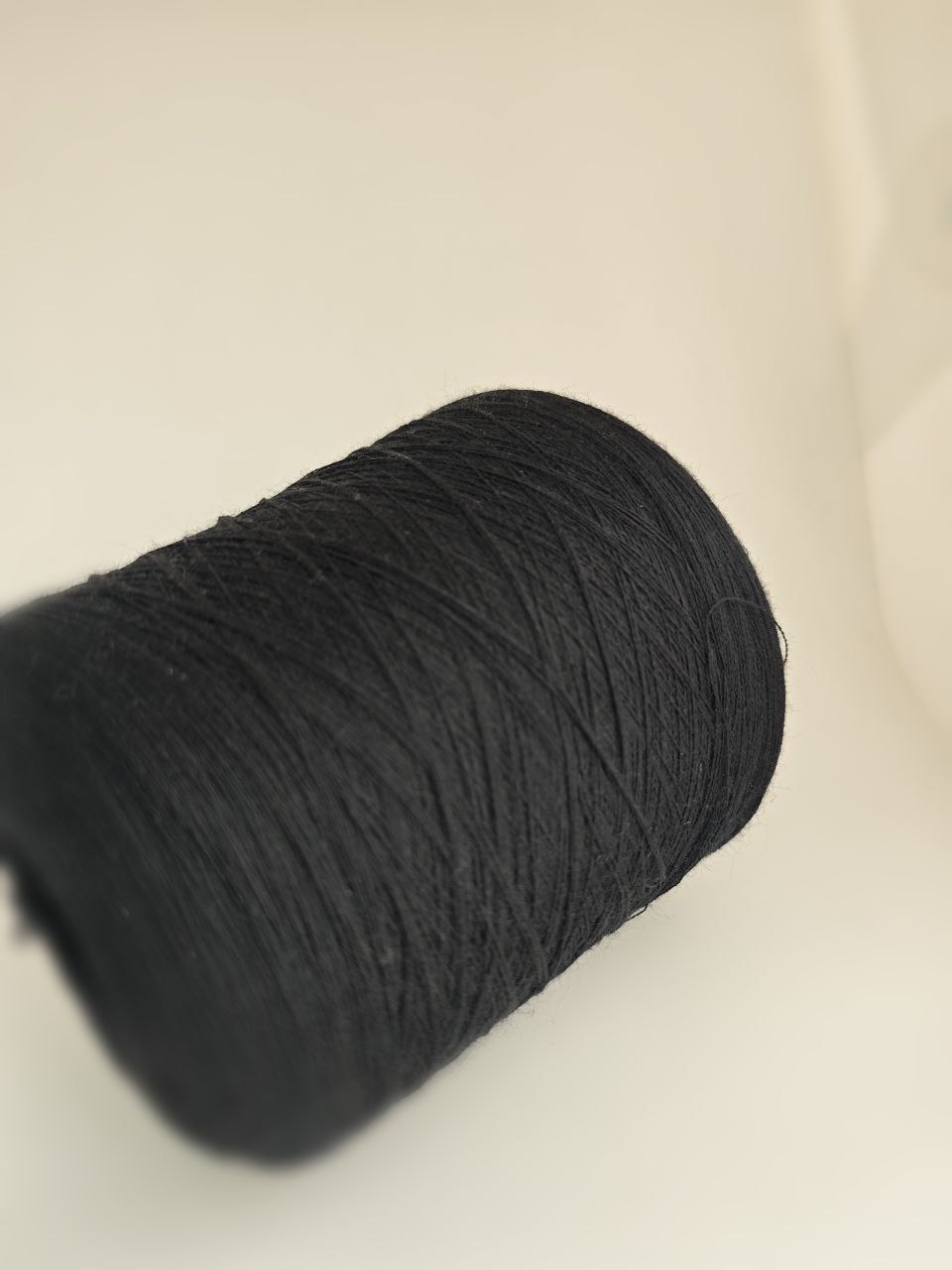 пряжа меринос «Мгла» (2400м/100гр) - интернет-магазин итальянской бобинной пряжи БОБИНА.РФ пряжа меринос «Мгла» (2400м/100гр) купить по выгодным ценам в магазине пряжи из Италии БОБИНА.РФ