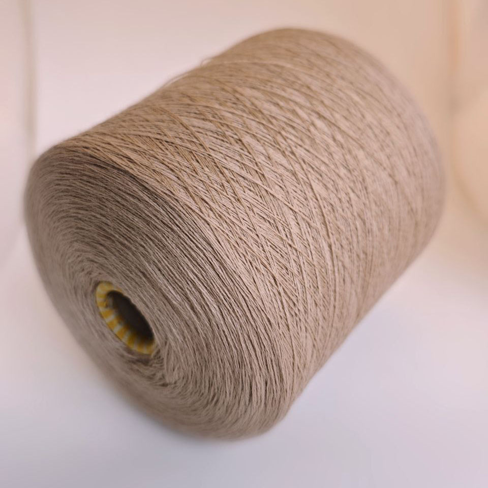 пряжа меринос "Розовое золото " (1400м/100гр) - интернет-магазин итальянской бобинной пряжи БОБИНА.РФ пряжа меринос "Розовое золото " (1400м/100гр) купить по выгодным ценам в магазине пряжи из Италии БОБИНА.РФ