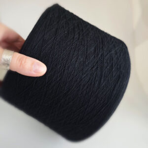 пряжа меринос с полиамидом » Чёрный агат» (1500м/100гр) купить по выгодным ценам в магазине пряжи из Италии БОБИНА.РФ