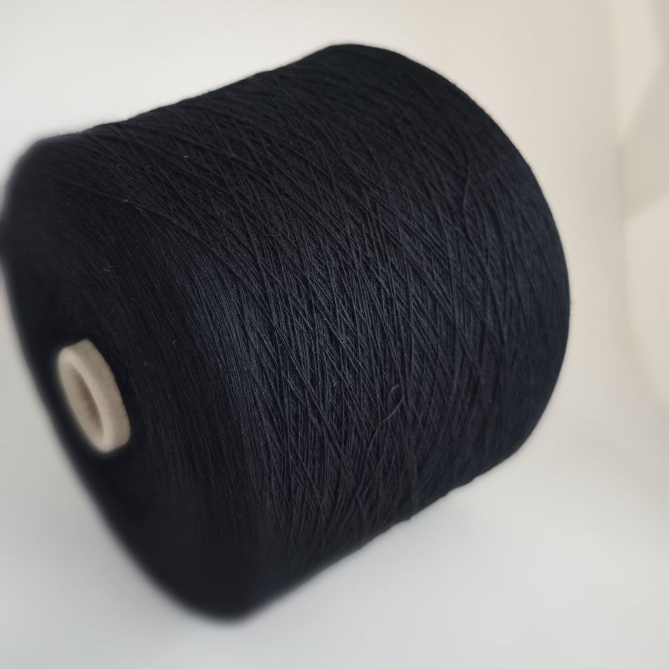 пряжа меринос с полиамидом » Чёрный агат» (1500м/100гр) - интернет-магазин итальянской бобинной пряжи БОБИНА.РФ пряжа меринос с полиамидом » Чёрный агат» (1500м/100гр) купить по выгодным ценам в магазине пряжи из Италии БОБИНА.РФ