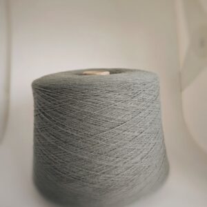 пряжа меринос с полиамидом «Шалфейный туман» (1500м/100гр) купить по выгодным ценам в магазине пряжи из Италии БОБИНА.РФ