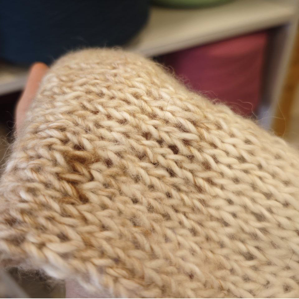 пряжа с альпакой «Мед с молоком» (210 м/100 гр) - интернет-магазин итальянской бобинной пряжи БОБИНА.РФ пряжа с альпакой «Мед с молоком» (210 м/100 гр) купить по выгодным ценам в магазине пряжи из Италии БОБИНА.РФ