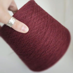 меринос 100% джилонг (Geelong) «Вино» (1500м/100гр) купить по выгодным ценам в магазине пряжи из Италии БОБИНА.РФ