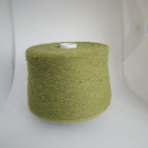 пряжа с альпакой «Зелёное яблоко» (900 м/100 гр) купить по выгодным ценам в магазине пряжи из Италии БОБИНА.РФ