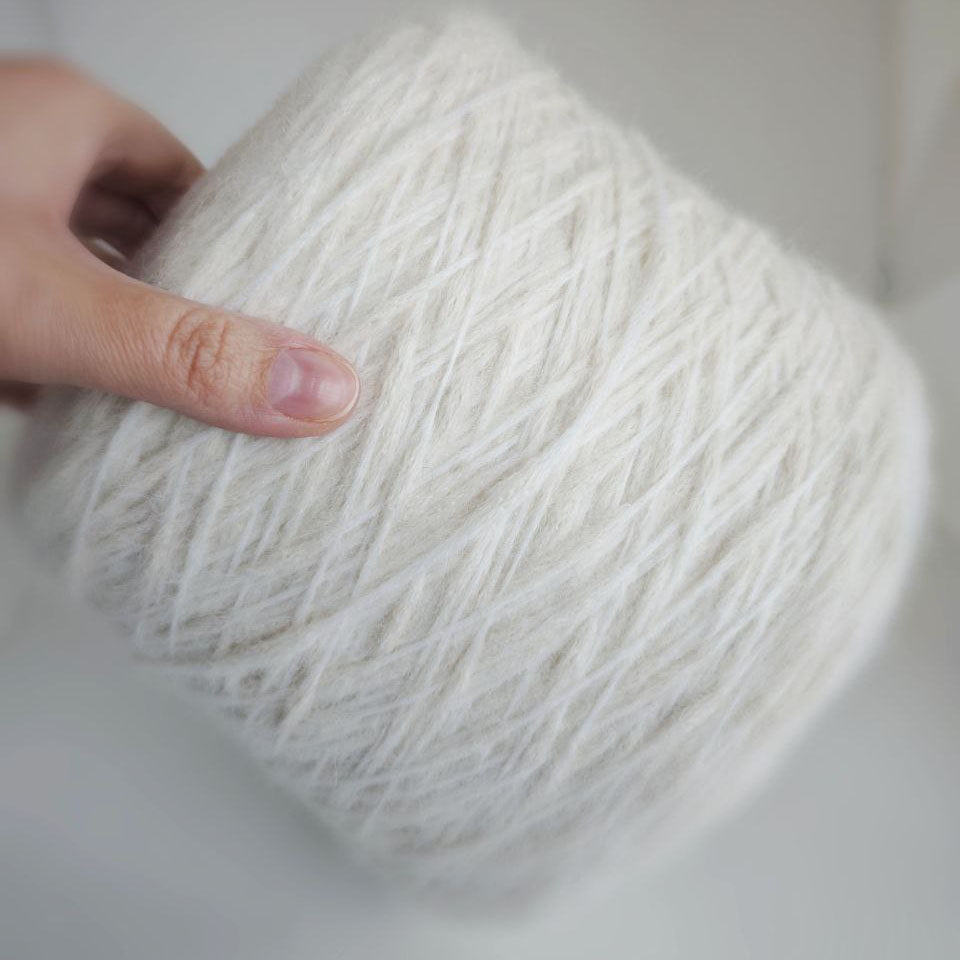 пряжа суперфайн альпака «Облако» (180м/100гр) - интернет-магазин итальянской бобинной пряжи БОБИНА.РФ пряжа суперфайн альпака «Облако» (180м/100гр) купить по выгодным ценам в магазине пряжи из Италии БОБИНА.РФ