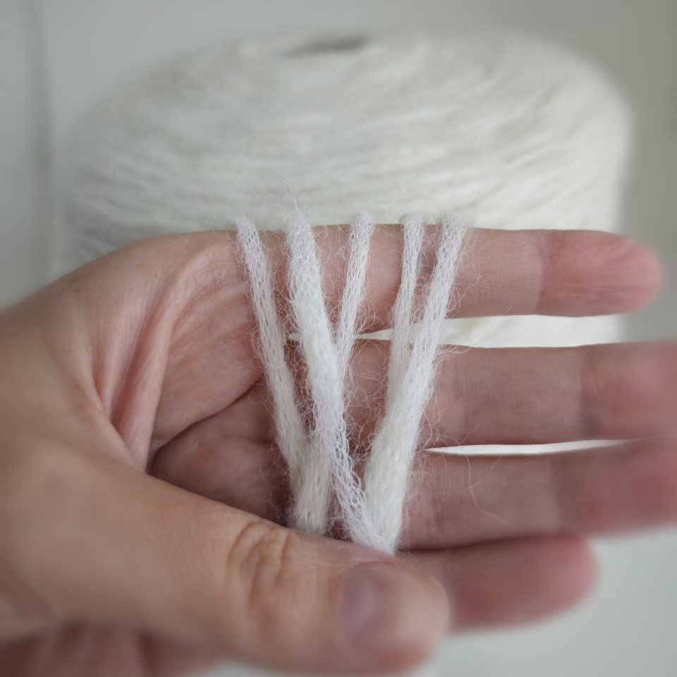 пряжа суперфайн альпака «Облако» (180м/100гр) - интернет-магазин итальянской бобинной пряжи БОБИНА.РФ пряжа суперфайн альпака «Облако» (180м/100гр) купить по выгодным ценам в магазине пряжи из Италии БОБИНА.РФ