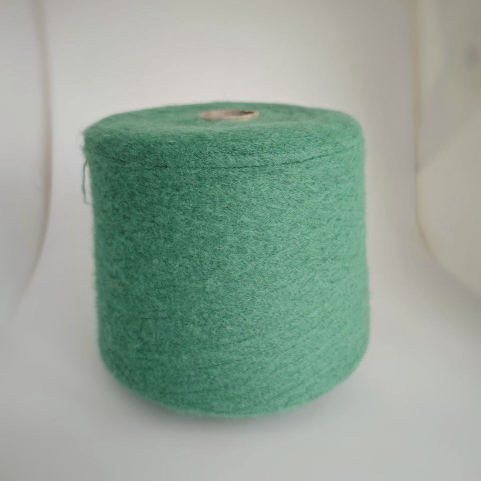 пряжа с альпакой «Зелёный эвкалипт» (900 м/100 гр) - интернет-магазин итальянской бобинной пряжи БОБИНА.РФ пряжа с альпакой «Зелёный эвкалипт» (900 м/100 гр) купить по выгодным ценам в магазине пряжи из Италии БОБИНА.РФ