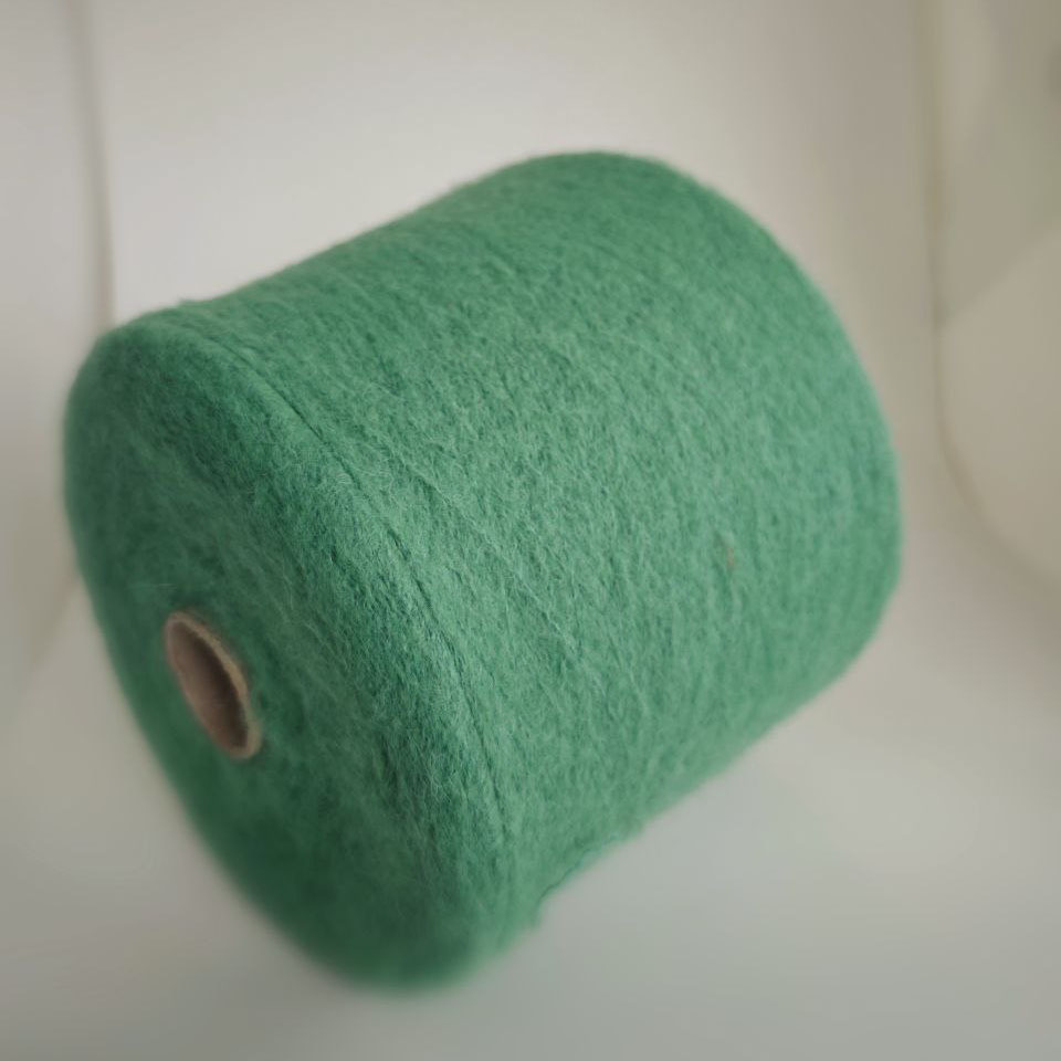 пряжа с альпакой «Зелёный эвкалипт» (900 м/100 гр) - интернет-магазин итальянской бобинной пряжи БОБИНА.РФ пряжа с альпакой «Зелёный эвкалипт» (900 м/100 гр) купить по выгодным ценам в магазине пряжи из Италии БОБИНА.РФ