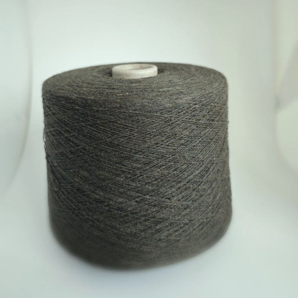 кашемир с мериносом «Лесная зелень» (1500м/100 гр) - интернет-магазин итальянской бобинной пряжи БОБИНА.РФ кашемир с мериносом «Лесная зелень» (1500м/100 гр) купить по выгодным ценам в магазине пряжи из Италии БОБИНА.РФ