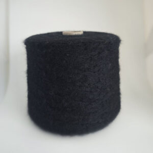 пряжа с альпакой «Чёрный бархат» (900 м/100 гр) - интернет-магазин итальянской бобинной пряжи БОБИНА.РФ пряжа с альпакой «Чёрный бархат» (900 м/100 гр) купить по выгодным ценам в магазине пряжи из Италии БОБИНА.РФ