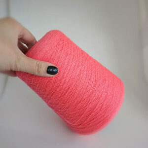 пряжа кашемир с мериносом » Неоновый розовый» (1160м/100гр) - интернет-магазин итальянской бобинной пряжи БОБИНА.РФ пряжа кашемир с мериносом » Неоновый розовый» (1160м/100гр) купить по выгодным ценам в магазине пряжи из Италии БОБИНА.РФ