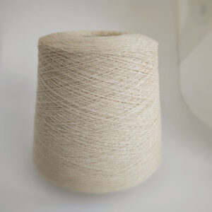 меринос 100% джилонг (Geelong) «Овсяное молоко» (1500м/100гр) купить по выгодным ценам в магазине пряжи из Италии БОБИНА.РФ