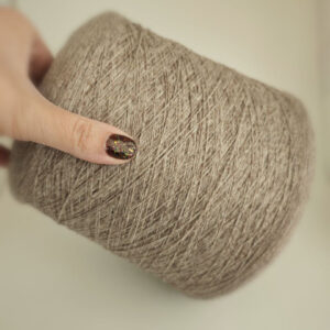 пряжа меринос с кашемиром «Золотисто-медный» (650м/100гр) купить по выгодным ценам в магазине пряжи из Италии БОБИНА.РФ