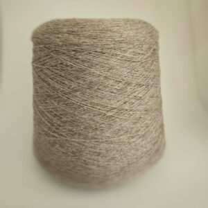 пряжа кардный меринос «Натуральный лён» ( 900 м/100 гр) купить по выгодным ценам в магазине пряжи из Италии БОБИНА.РФ