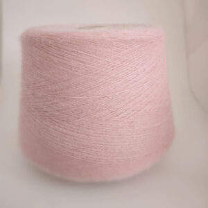 пряжа с супер кидмохером «Нежная помада» (700 м/100 гр) купить по выгодным ценам в магазине пряжи из Италии БОБИНА.РФ