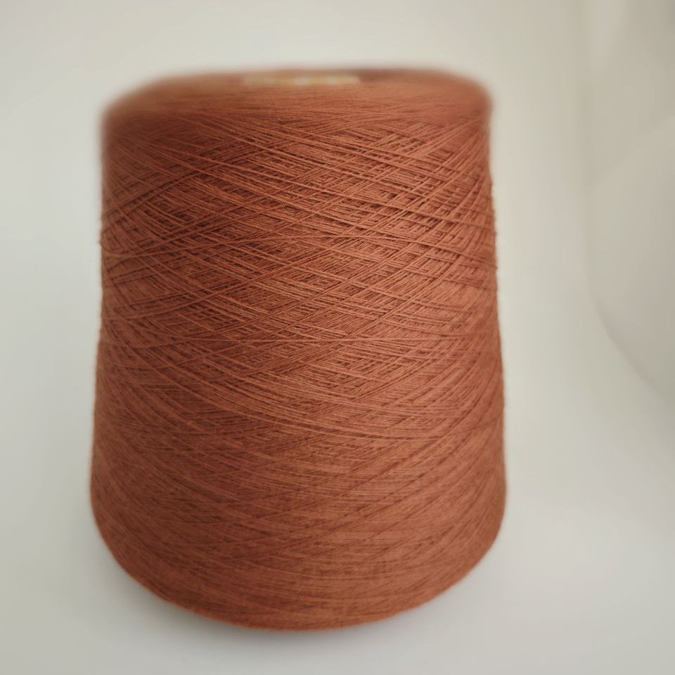 пряжа меринос «Красный кирпич» (1500м/100гр) - интернет-магазин итальянской бобинной пряжи БОБИНА.РФ пряжа меринос «Красный кирпич» (1500м/100гр) купить по выгодным ценам в магазине пряжи из Италии БОБИНА.РФ