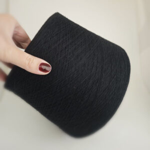 пряжа кардный меринос " Уголь" ( 1500 м/100 гр)