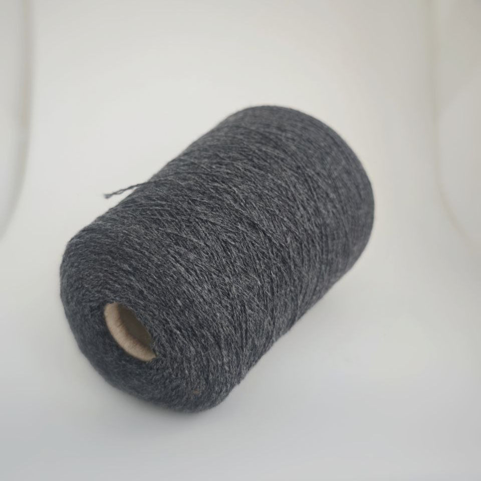 пряжа меринос с кашемиром «Рисунок углём» (700м/100гр) - интернет-магазин итальянской бобинной пряжи БОБИНА.РФ пряжа меринос с кашемиром «Рисунок углём» (700м/100гр) купить по выгодным ценам в магазине пряжи из Италии БОБИНА.РФ