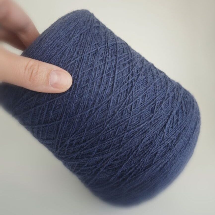 пряжа меринос с кашемиром » Черничный крем» (700м/100гр) - интернет-магазин итальянской бобинной пряжи БОБИНА.РФ пряжа меринос с кашемиром » Черничный крем» (700м/100гр) купить по выгодным ценам в магазине пряжи из Италии БОБИНА.РФ