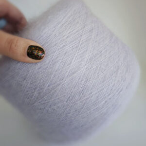 пряжа супер кидмохер на шелке «Весенняя сирень» (950 м/100 гр) купить по выгодным ценам в магазине пряжи из Италии БОБИНА.РФ