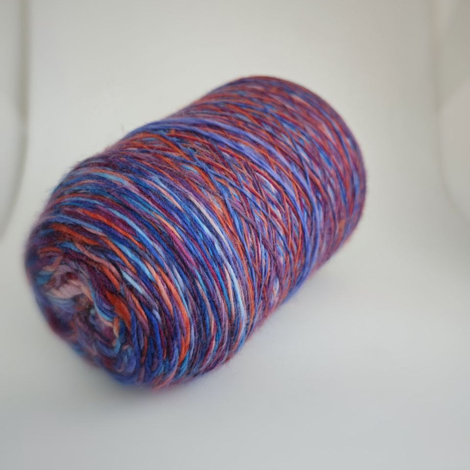 пряжа меринос эсктра файн » Черничный йогурт с малиной» (350м/100гр) - интернет-магазин итальянской бобинной пряжи БОБИНА.РФ пряжа меринос эсктра файн » Черничный йогурт с малиной» (350м/100гр) купить по выгодным ценам в магазине пряжи из Италии БОБИНА.РФ