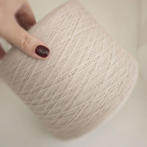 кашемир с мериносом » Нюдовый с розовым подтоном» (1300м/100 гр) - интернет-магазин итальянской бобинной пряжи БОБИНА.РФ кашемир с мериносом » Нюдовый с розовым подтоном» (1300м/100 гр) купить по выгодным ценам в магазине пряжи из Италии БОБИНА.РФ