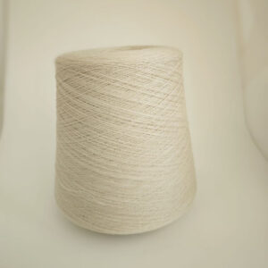 пряжа меринос «Светлый беж» (1500м/100гр) - интернет-магазин итальянской бобинной пряжи БОБИНА.РФ пряжа меринос «Светлый беж» (1500м/100гр) купить по выгодным ценам в магазине пряжи из Италии БОБИНА.РФ