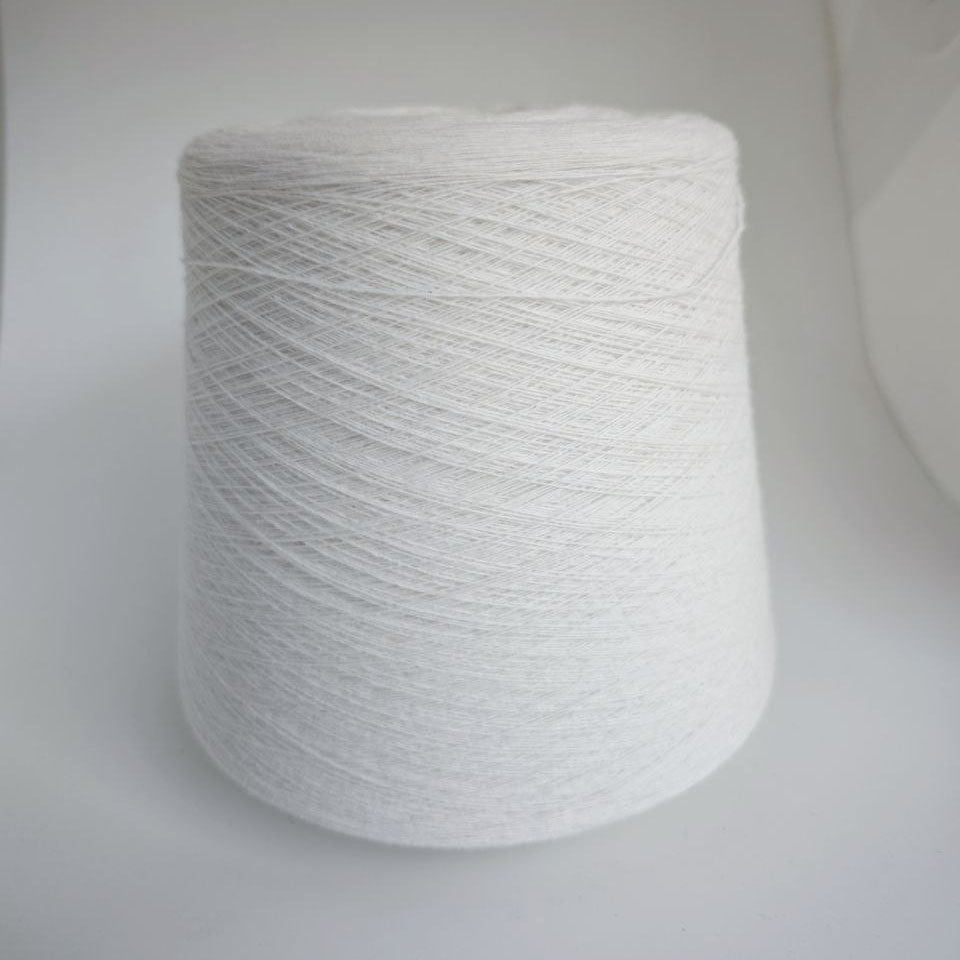 кашемир с мериносом «Натуральный белый» (1500м/100 гр) - интернет-магазин итальянской бобинной пряжи БОБИНА.РФ кашемир с мериносом «Натуральный белый» (1500м/100 гр) купить по выгодным ценам в магазине пряжи из Италии БОБИНА.РФ