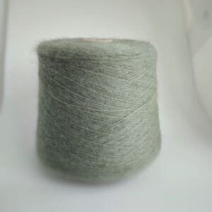 пряжа супер кидмохер на шелке «Шалфей» (950 м/100 гр) купить по выгодным ценам в магазине пряжи из Италии БОБИНА.РФ