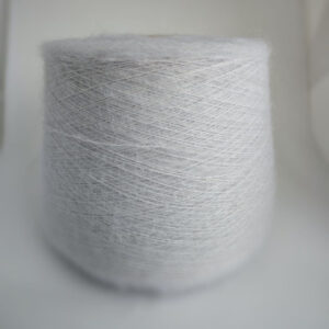 пряжа супер кидмохер на шелке «Морозная вода» (950 м/100 гр) купить по выгодным ценам в магазине пряжи из Италии БОБИНА.РФ